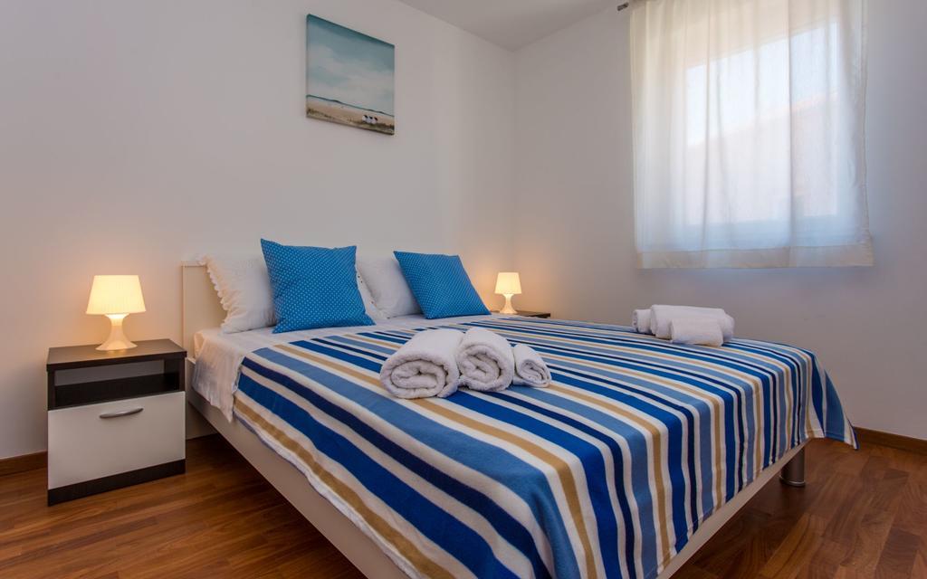 Apartment Franka Klimno Kültér fotó
