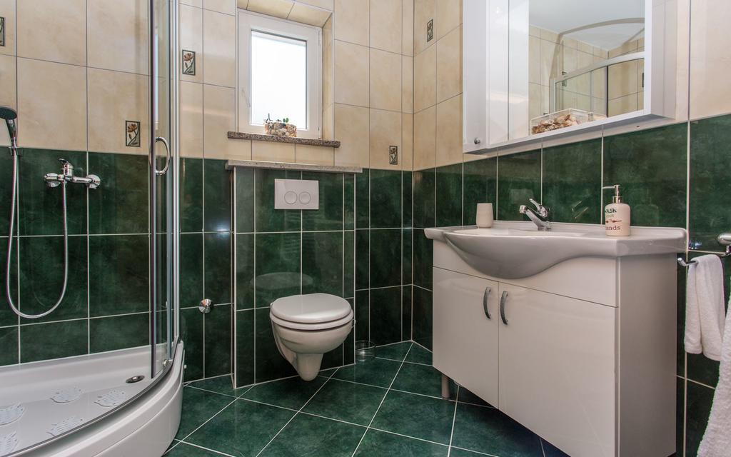 Apartment Franka Klimno Kültér fotó